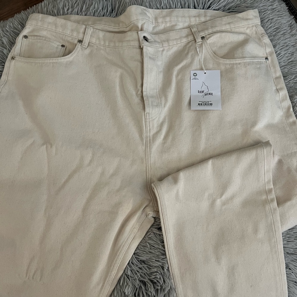 Djerf Avenue Relaxed Jean - size 35 - Cream (NWT)